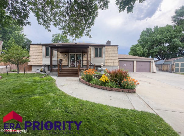 210 Overland Trl -, Gillette, WY 82716