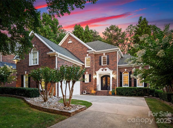 18807 Dembridge Drive, Davidson, NC 28036