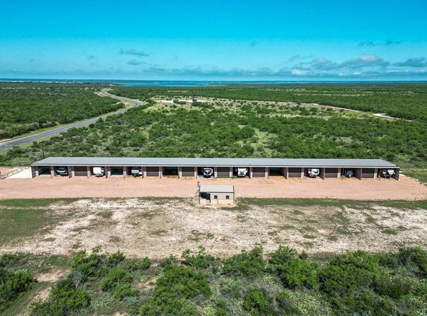 1432 FM 1929, Voss, TX 76888