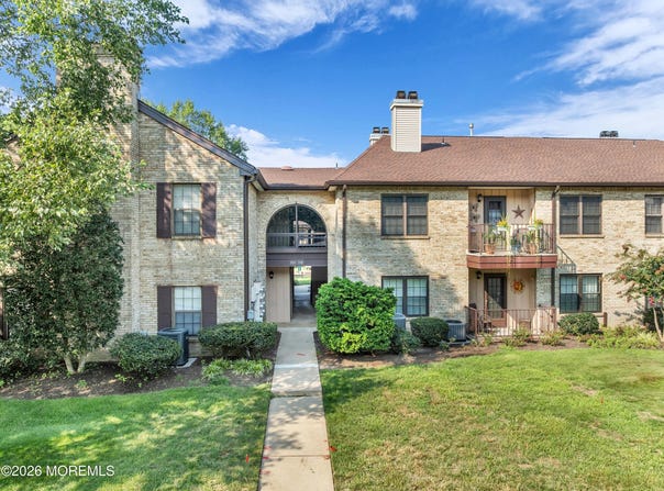 708 Wellington Place, Matawan, NJ 07747