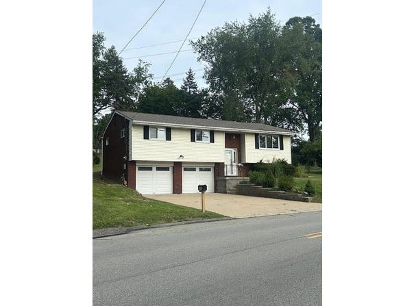 1638 Anderson Rd, Shaler, PA 15209