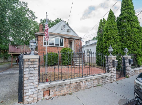1215 Fairfax Avenue, Bronx, NY 10465