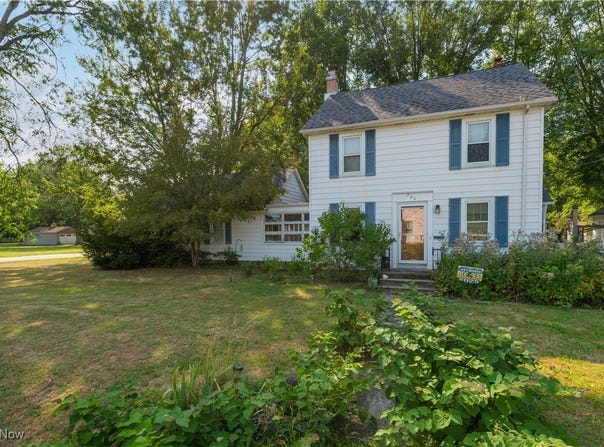 780 Minerva Street, Amherst, OH 44001