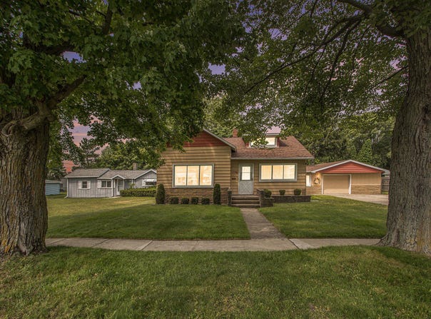 1106 22nd Street, Manistee, MI 49660