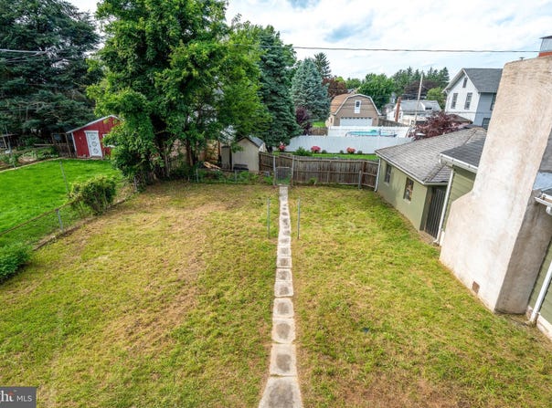 128 POPLAR AVENUE, HUMMELSTOWN, PA 17036