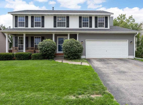 1515 Fox Trail Dr NE, CedarRapids, IA 52402