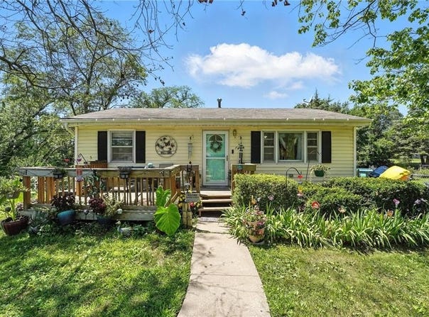 746 Salem Road, Excelsior Springs, MO 64024