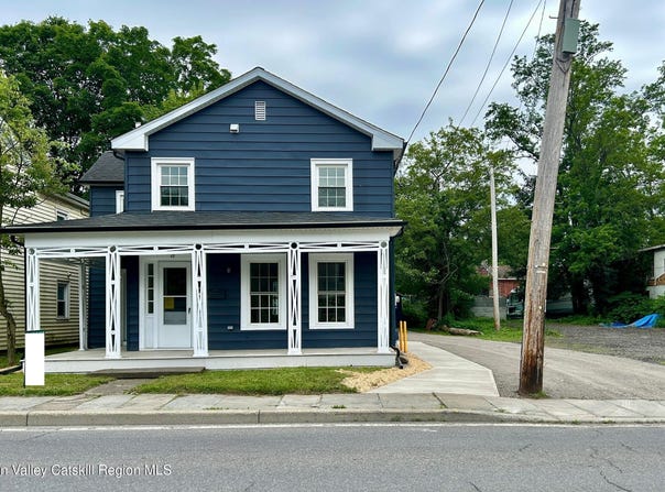42 Ulster Avenue, Saugerties, NY 12477