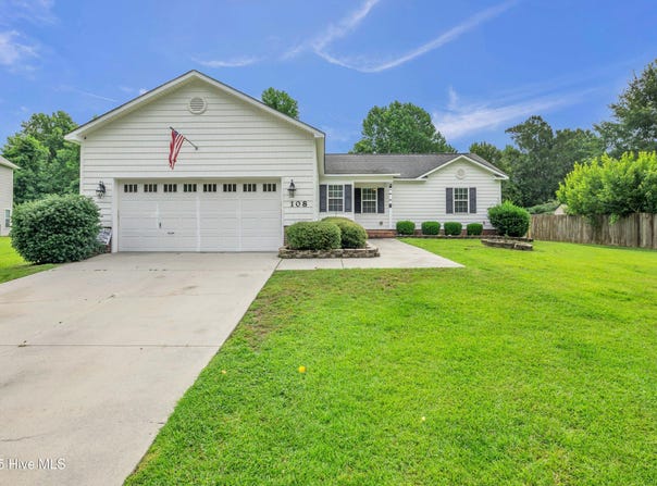 108 Beaver Creek Court, Jacksonville, NC 28540