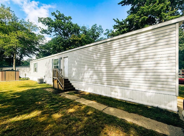 14787 Apple Drive, Fruitport, MI 49415