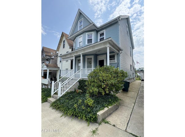 1421 17th Avenue, Altoona, PA 16601