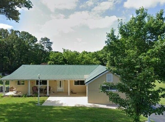 213 Alabama Avenue, Rossville, GA 30741