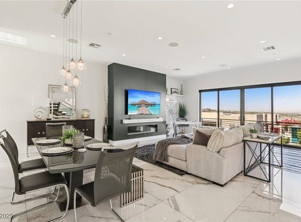 426 Tranquil Peak Court, Henderson, NV 89012