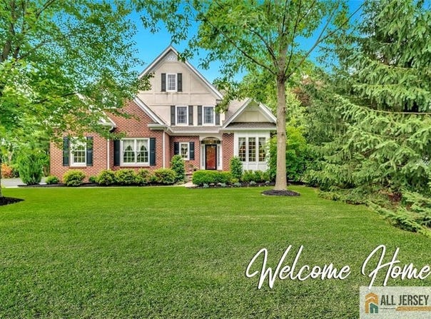4 Danser Drive, Cranbury, NJ 08512