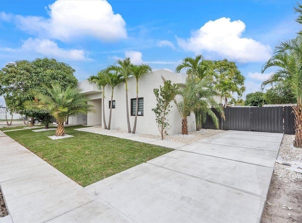 501 E 59th St, Hialeah, FL 33013