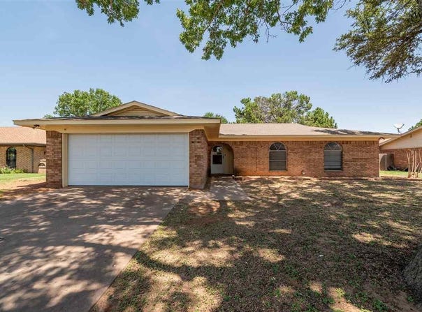 1321 AMHERST STREET, Burkburnett, TX 76354