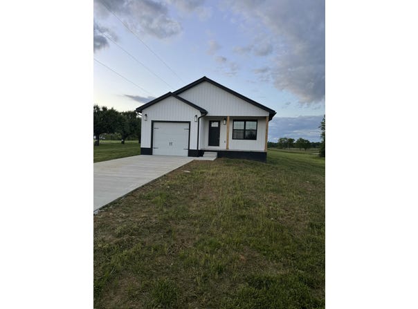 15 David Street, Flemingsburg, KY 41041