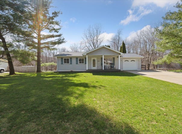 13310 Heather Lane Lane, Perry, MI 48872