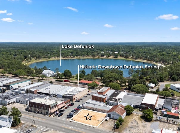 370 US-90, DeFuniak Springs, FL 32433