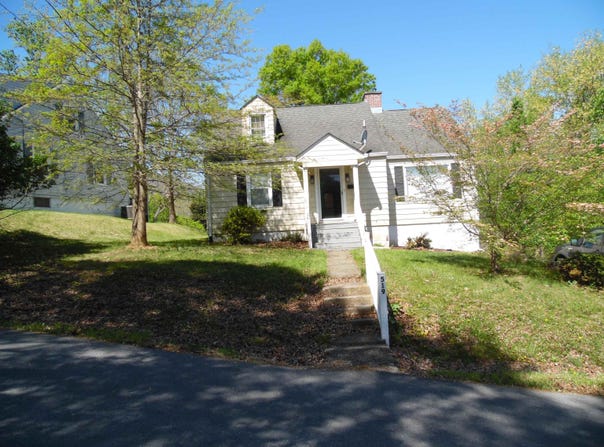 519 Pearis Streets, Pearisburg, VA 24134