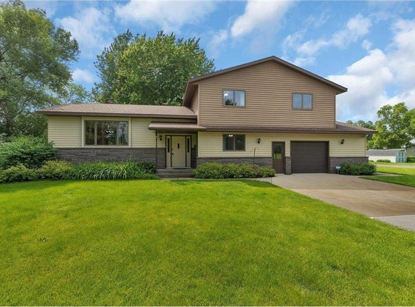 17473 Fairway Circle, Cold Spring, MN 56320
