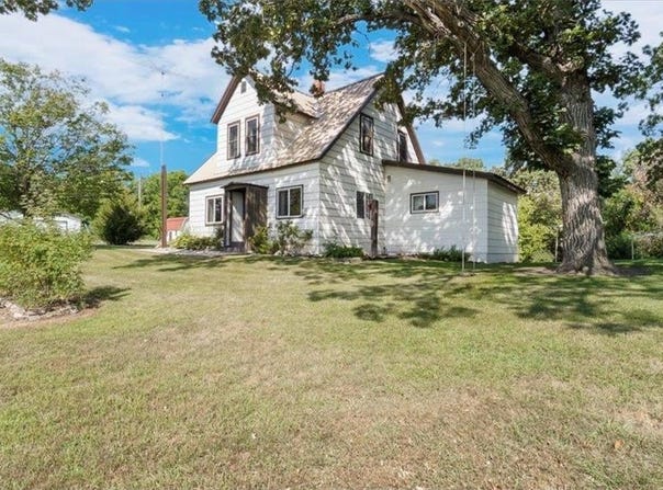 311 County Road 63 NW, Parkers Prairie, MN 56361