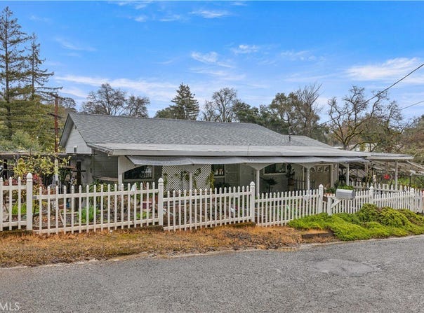 2935 Gardner Road, Nice, CA 95464