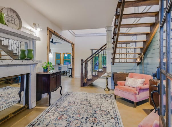 1100 GREEN ACRES DR, Wimberley, TX 78676
