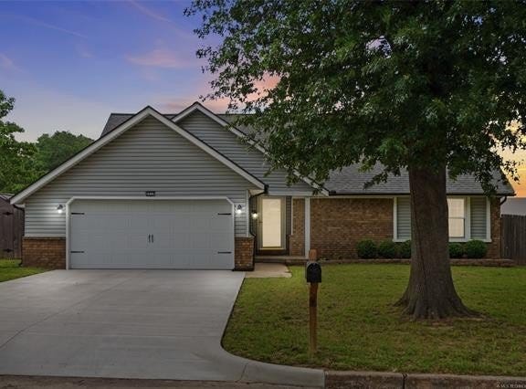 2517 S Hickory Avenue, Broken Arrow, OK 74012