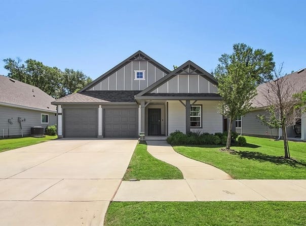 115 Rock Creek Lane, Terrell, TX 75160