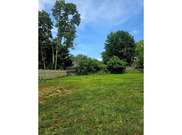 22 Crescent Street, Rockland, ME 04841