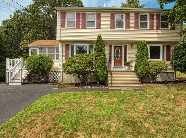 110 William Kelley Rd, Stoughton, MA 02072