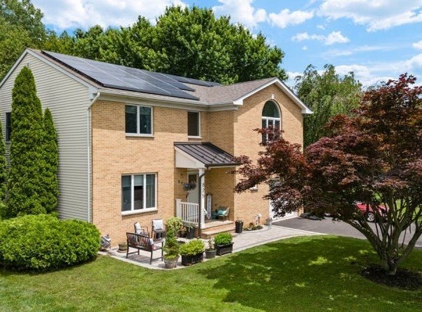 825 Odonnell Ave, Scotch Plains Twp., NJ 07076-2141