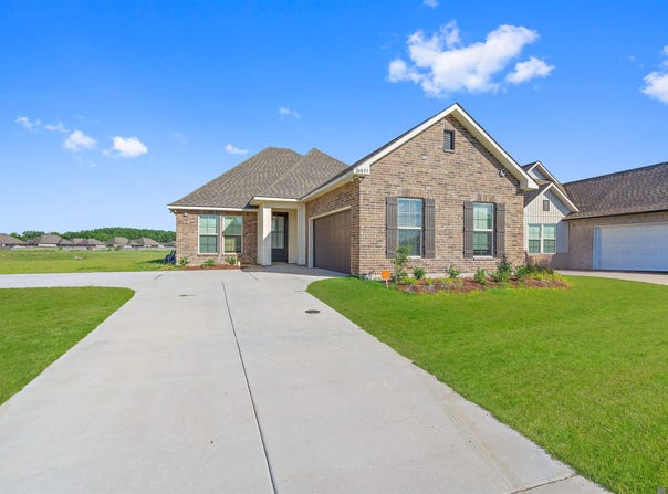26057 Purdy Ave, Denham Springs, LA 70726