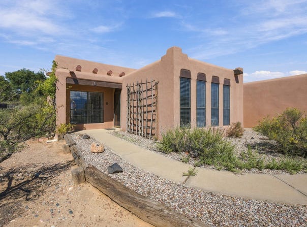 9 San Juan Trail, Corrales, NM 87048