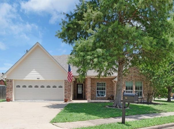 905 Austin Acre, Sulphur Springs, TX 75482
