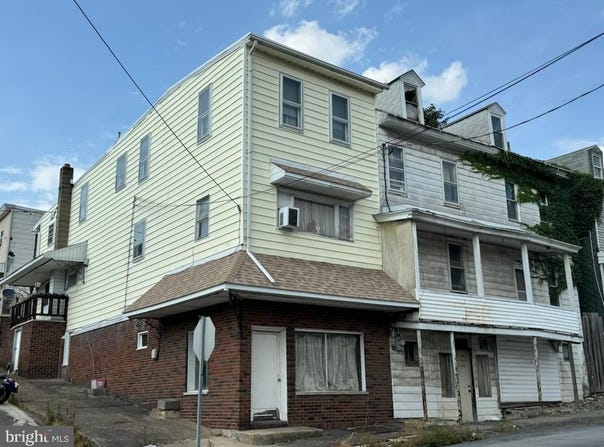 445 W COAL STREET, SHENANDOAH, PA 17976
