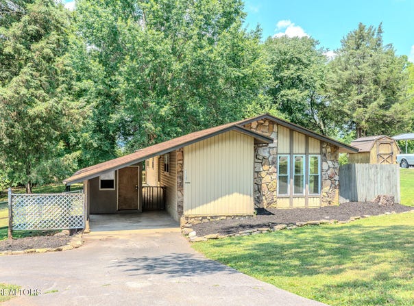11137 Thornton Drive, Knoxville, TN 37934