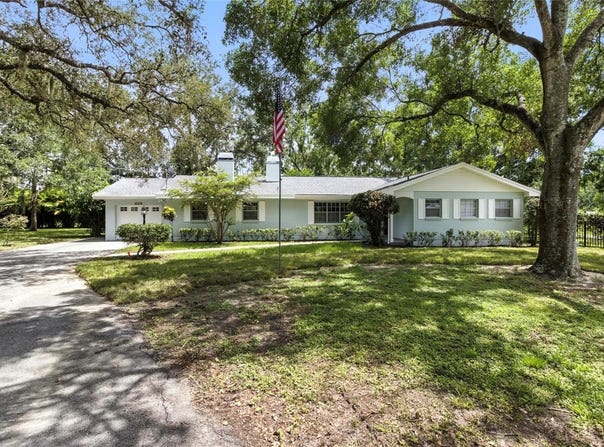 2510 LAKE ELLEN DRIVE, TAMPA, FL 33618