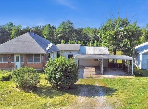 14435 Stantz Road, Coal City, IN 47427-7974