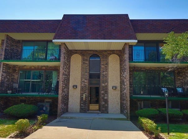9134 S Pulaski Road, Oak Lawn, IL 60453
