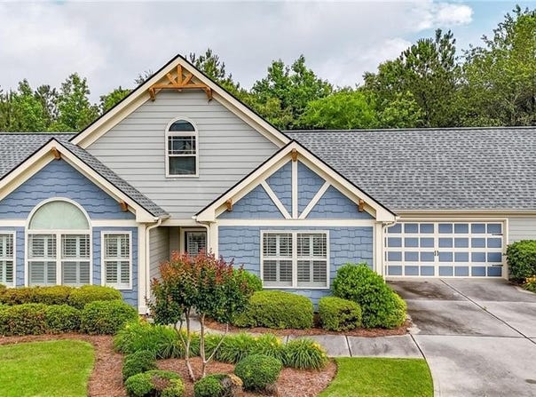 18 Mary Lane NE, White, GA 30184