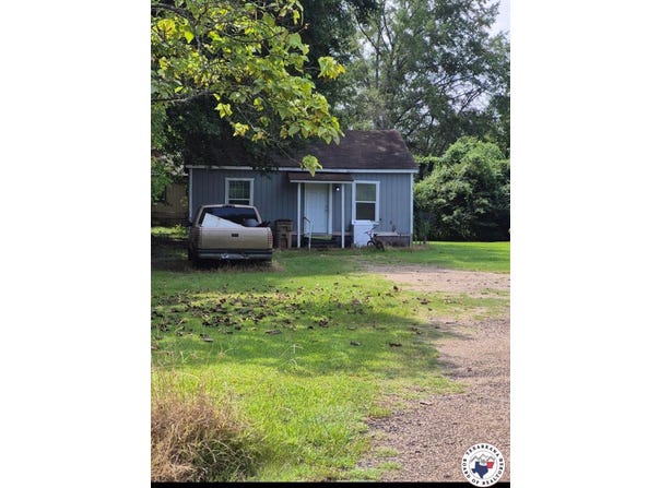 7 Meade Place, Hooks, TX 75561