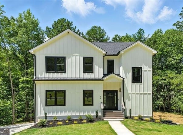 25 Hollow Oak, Newnan, GA 30263