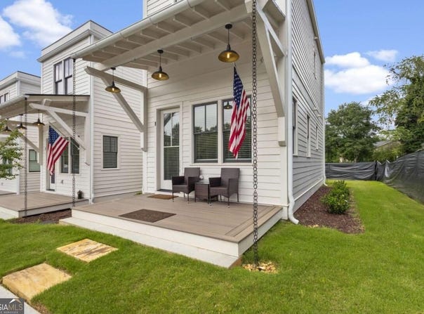 184 W Jarrard Street, Cleveland, GA 30528
