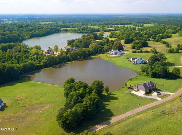 66 Chestnut Spring Road, Flora, MS 39071