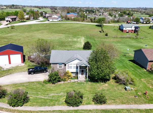 204 Saddlebrook Circle, Berea, KY 40403