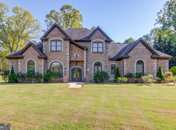 476 Walnut, Hoschton, GA 30548
