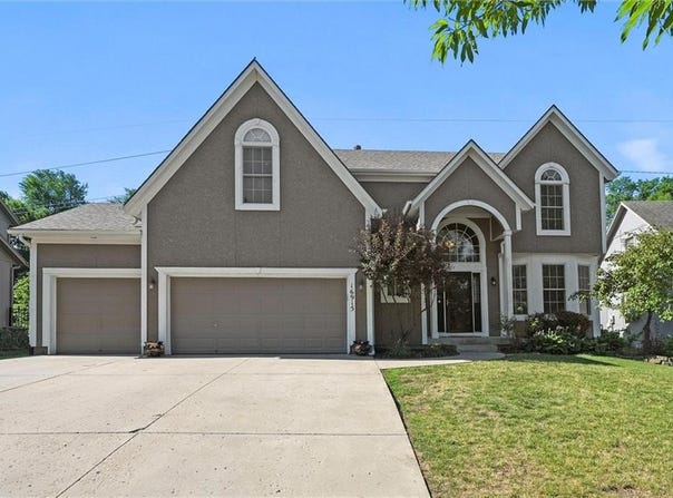 16915 W 162 Street, Olathe, KS 66062
