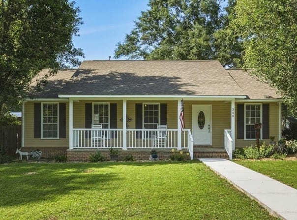 306 Edwards St, Petal, MS 39465